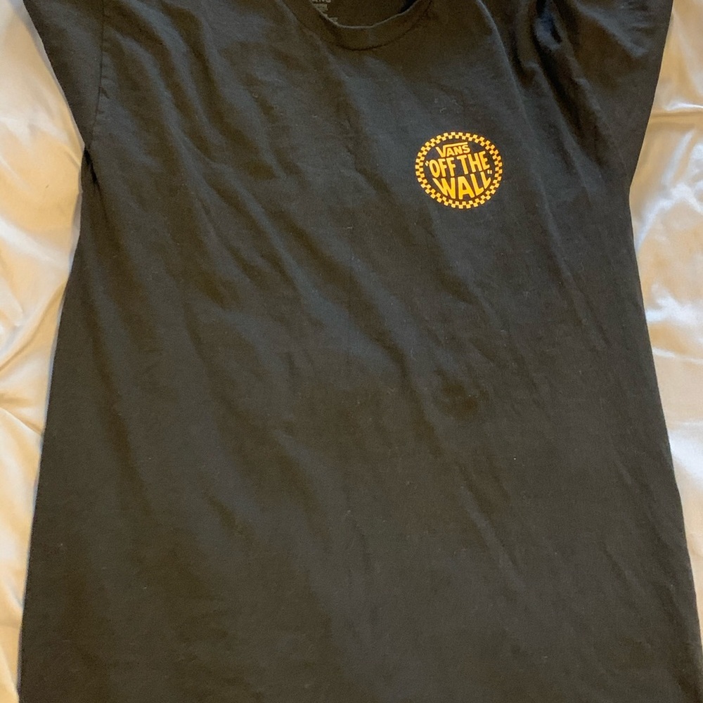 black Vans tee-shirt